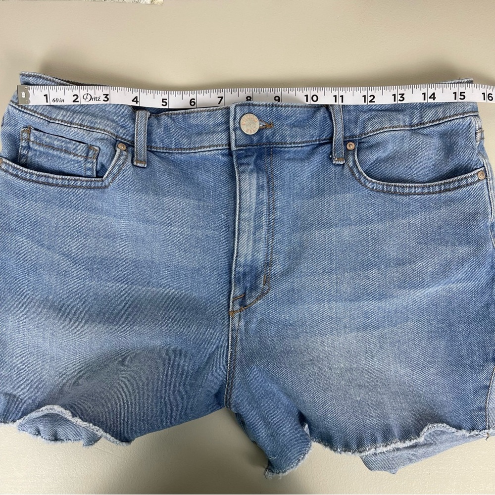 William Rast Denim Cutoff Highrise Shorts Style JWRB827 Women’s Juniors Size 31 - Picture 7 of 14